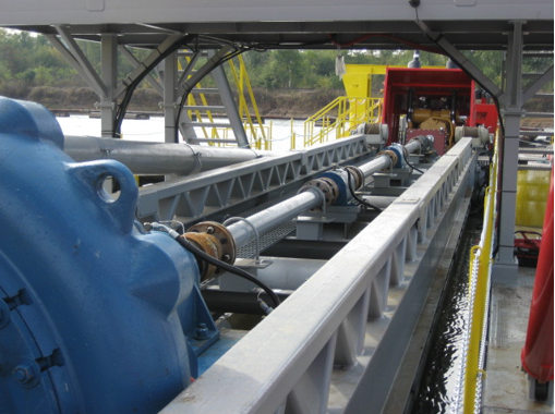 Custom gearbox used in dredging application